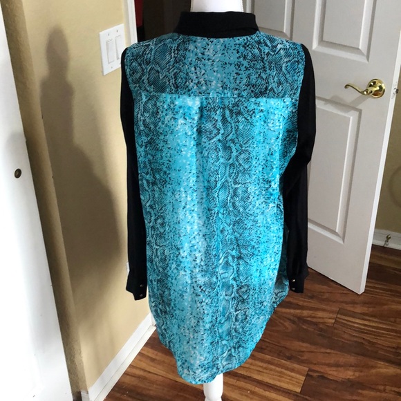 BCBGMaxazria tunic top - Picture 2 of 5